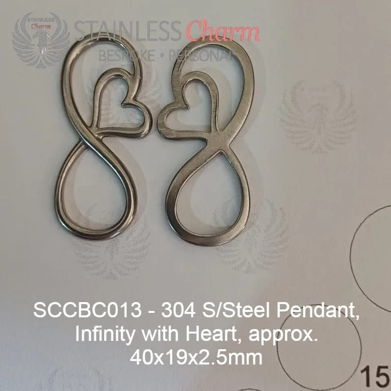 STAINLESS STEEL CHARM BRACELET
